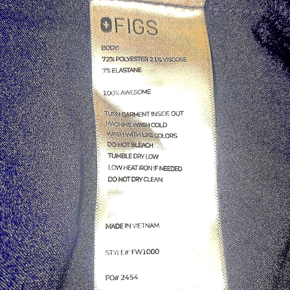 Figs Blue PO 2454 Medical Scrub Top with V-Neck and Short Sleeves Size Large - Picture 2 of 2